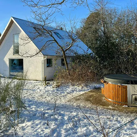 Fjordnaer Sommerhus Med Smuk Udsigt *